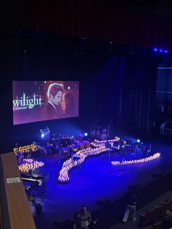 Lindsey Robinson 3.jpg